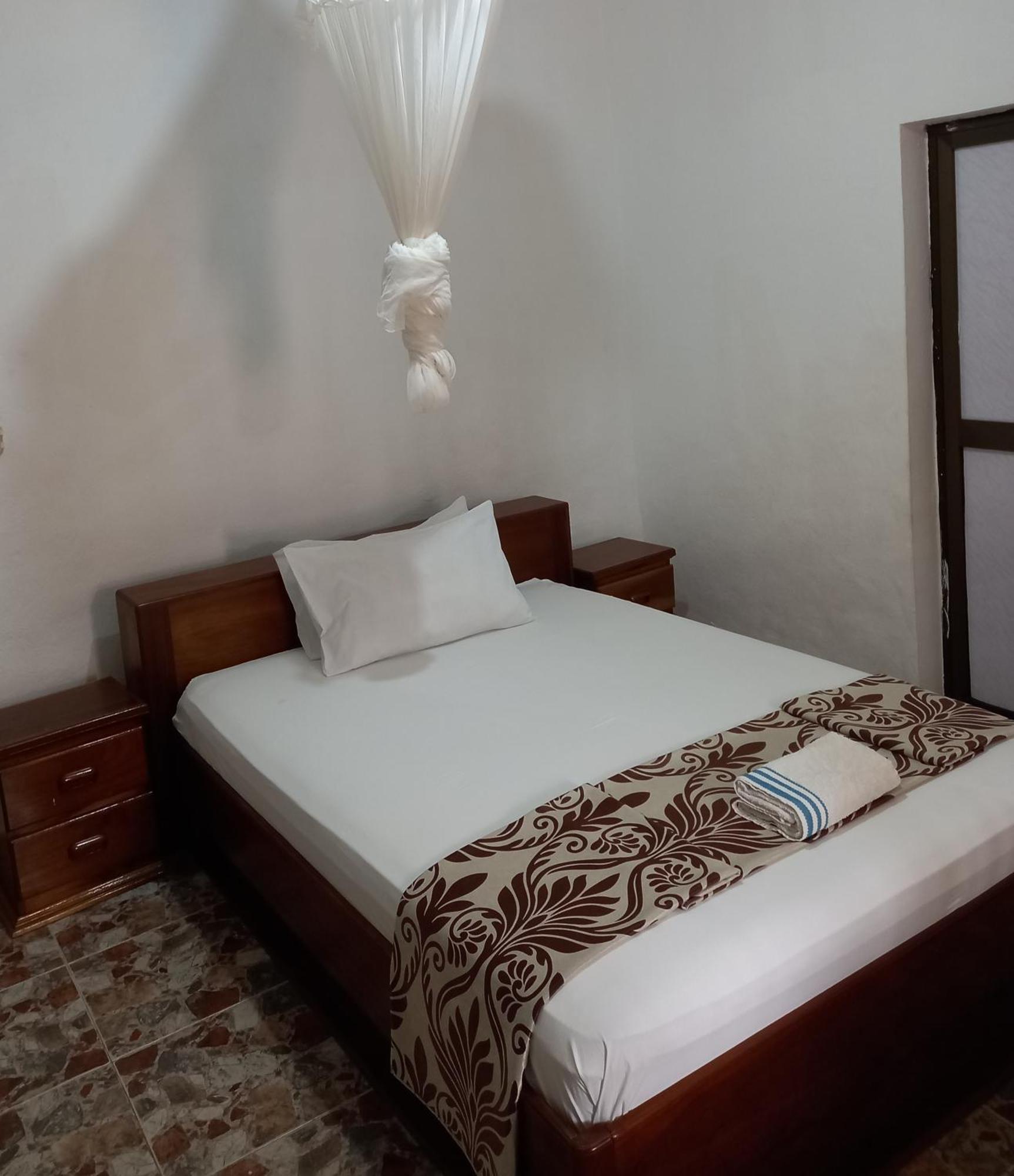 Paloma Guest House Kenema Экстерьер фото