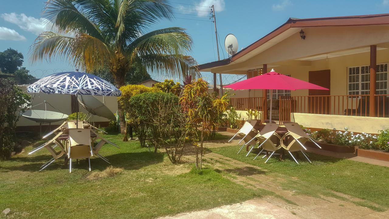 Paloma Guest House Kenema Экстерьер фото